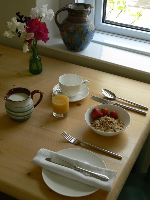 @Edengate Guest House Пенрит Екстериор снимка
